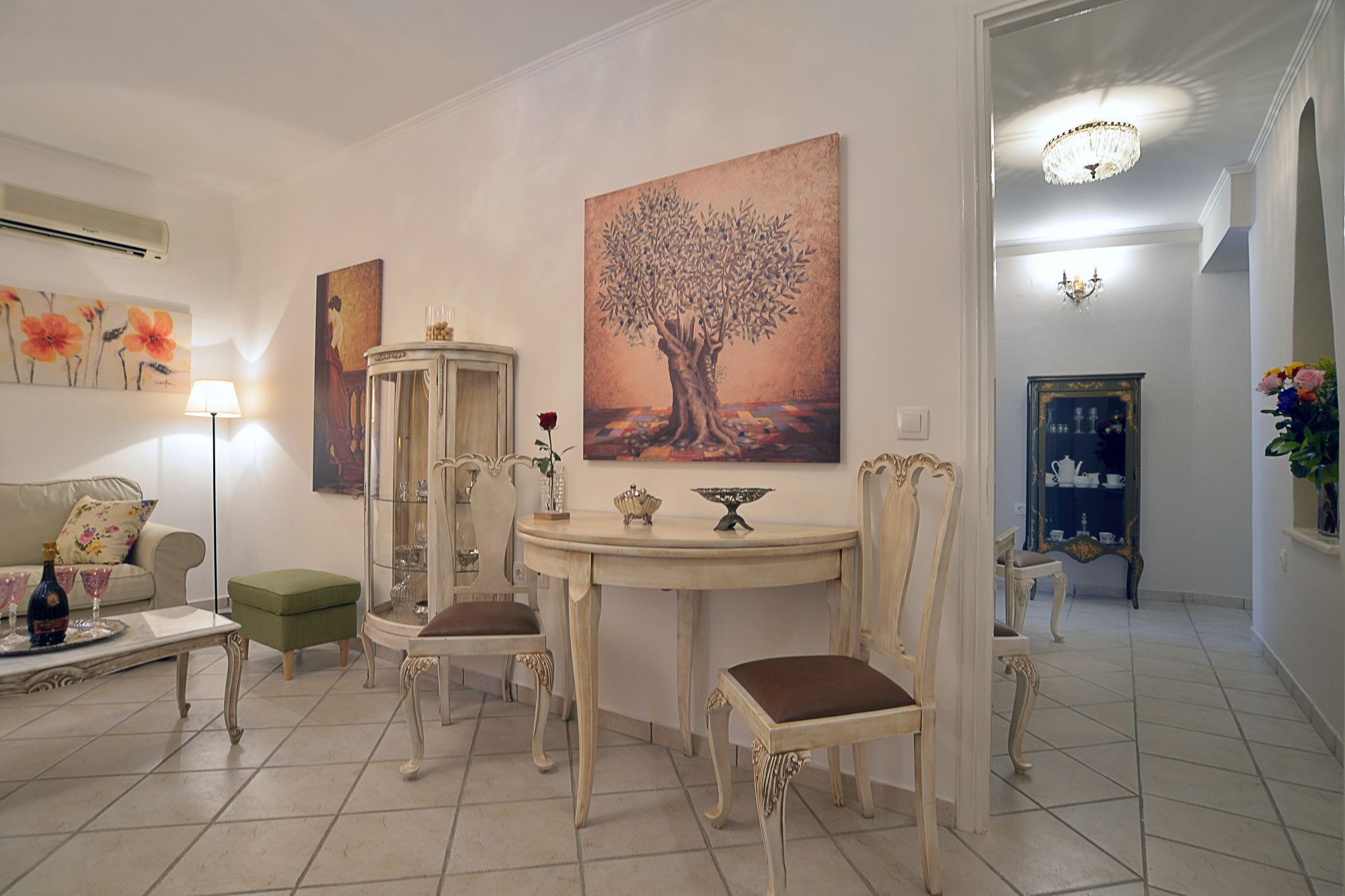 Austella Apartment *